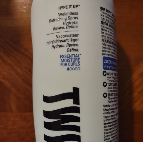 Curly hair styling products - Picture 2 of 6